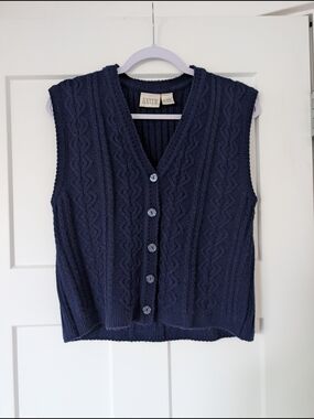 Cable Knit Navy Button-Up Sweater Vest Size Medium